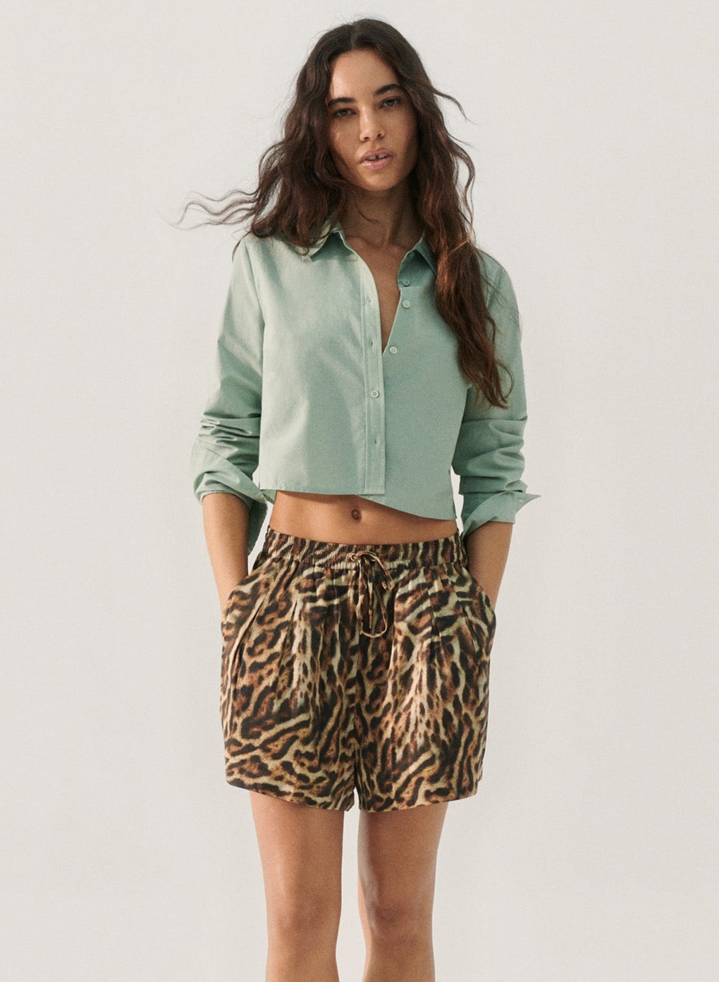 Silk Laundry - Slouch Shorts / Leopard