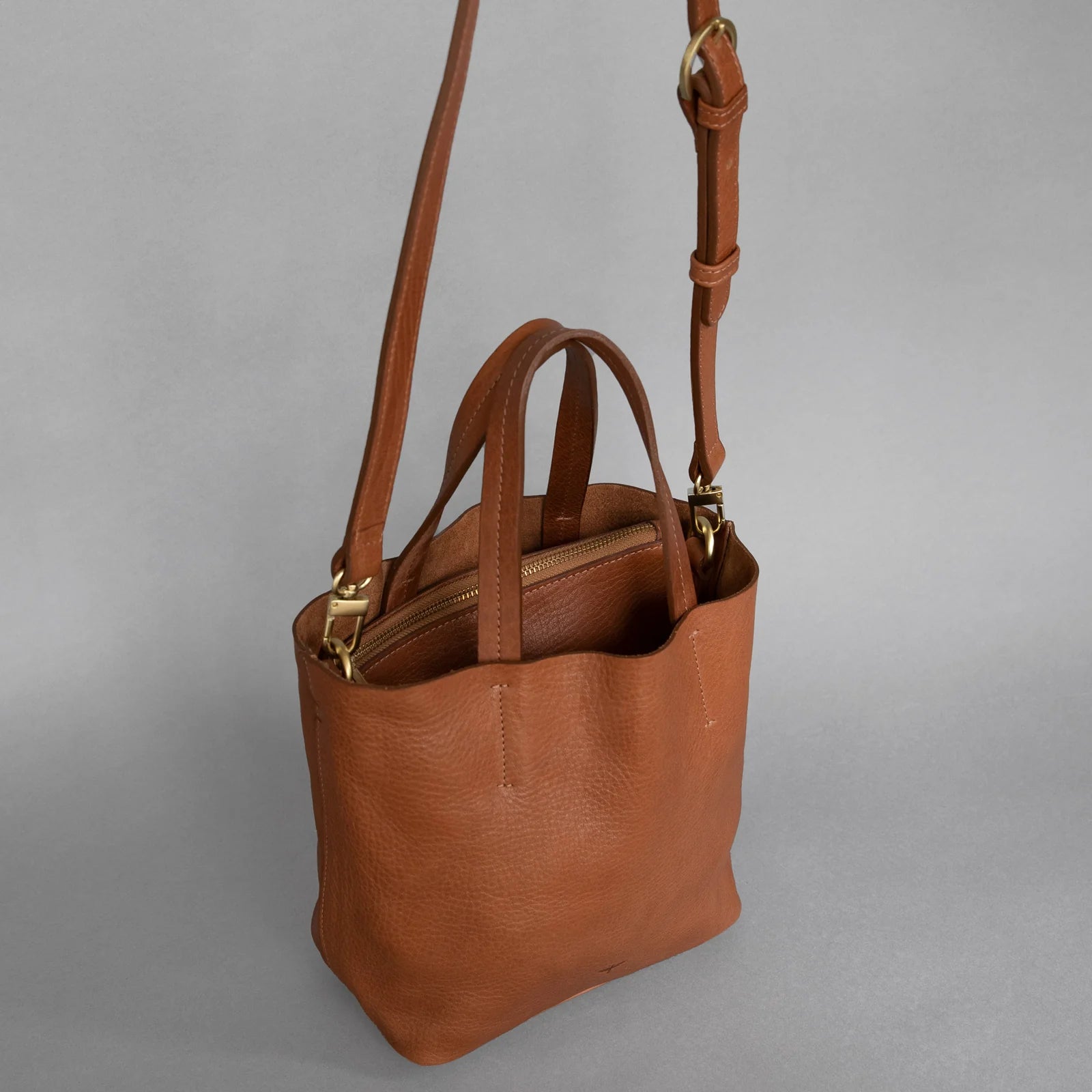 CLHEI - Lani Leather Handbag